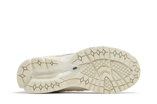 1906R Polka Dot Sea Salt - M1906RPC