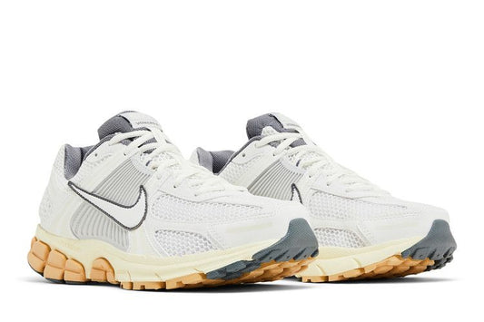 Zoom Vomero 5 Summit White Pure Platinum - FJ2028-101