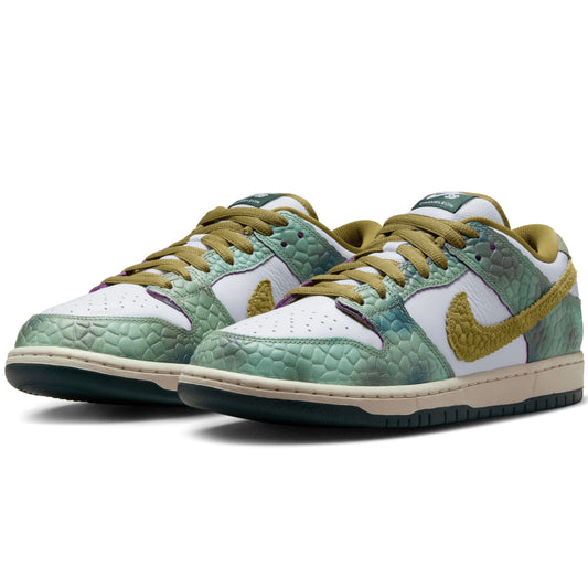 SB Dunk Low Alexis Sablone Chameleon