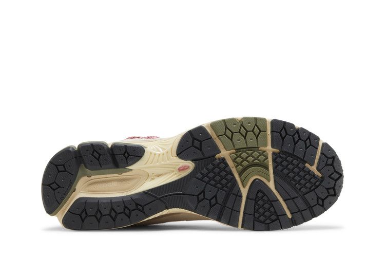 2002R Hiking Pack Beige - M2002RWL