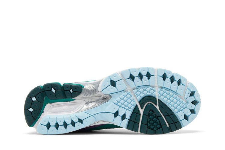 2002R Up There Backyard Legends - M2002RUT