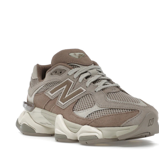 9060 Arid Stone Mushroom - U9060ERC