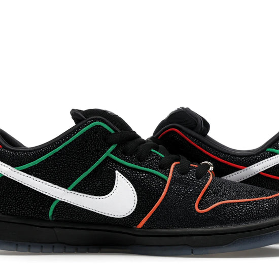 SB Dunk Low Bronx Girls Skate - HV1664-001