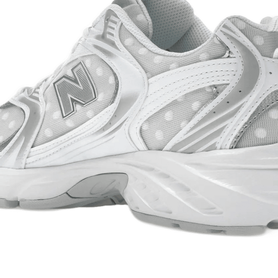 530 Silver Metallic Polka Dots - U530HFW