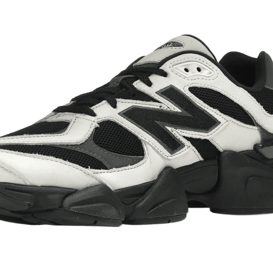 9060 Off White Black - U9060ZBS