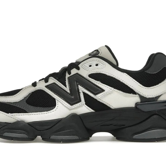 9060 Off White Black - U9060ZBS