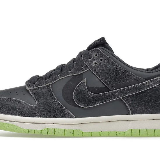Dunk Low Halloween (2022) - DQ6215-001