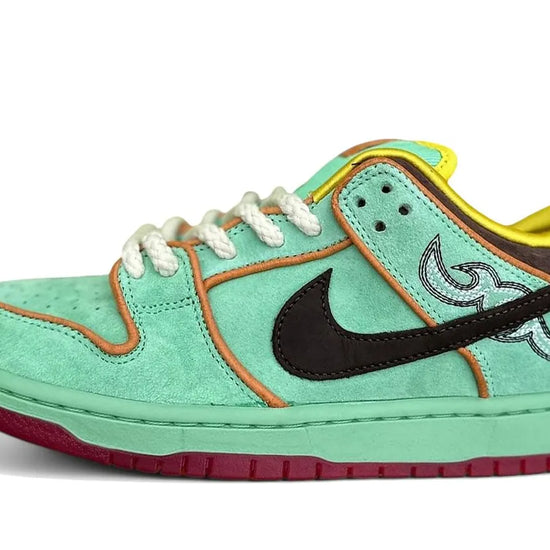 SB Dunk Low Black History Month (2025) - HF3058-300
