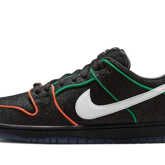 SB Dunk Low Bronx Girls Skate - HV1664-001