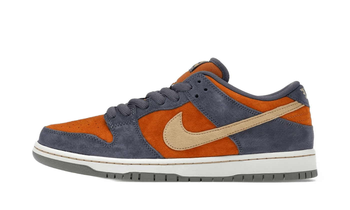 SB Dunk Low Light Carbon Monarch - HF3063-002