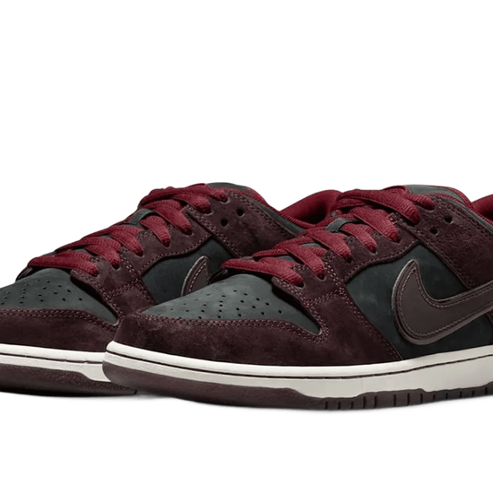 SB Dunk Low Riot Skateshop - FZ1289-200