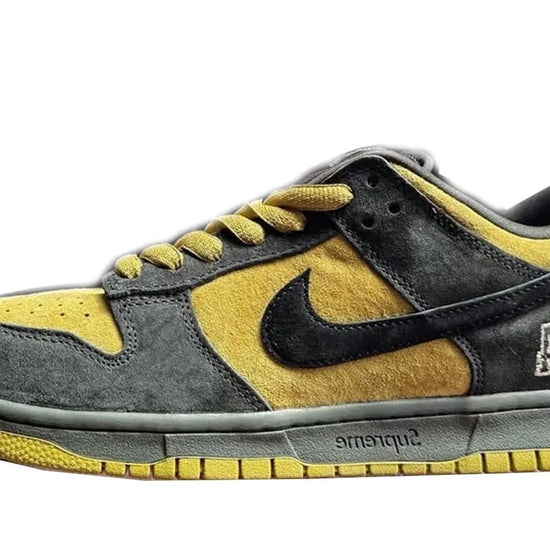 SB Dunk Low Supreme 94 Hulk - HQ8487-300