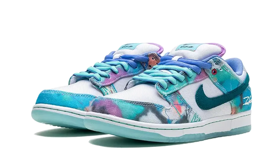 SB Dunk Low Futura Laboratories Bleached Aqua - HF6061-400