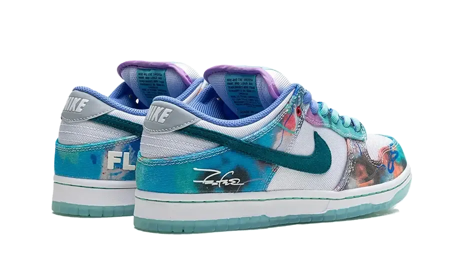 SB Dunk Low Futura Laboratories Bleached Aqua - HF6061-400