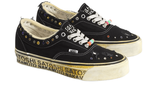 OTW Era 95 Satoshi Nakamoto Round Lucky Charm - VN000EFEBLK