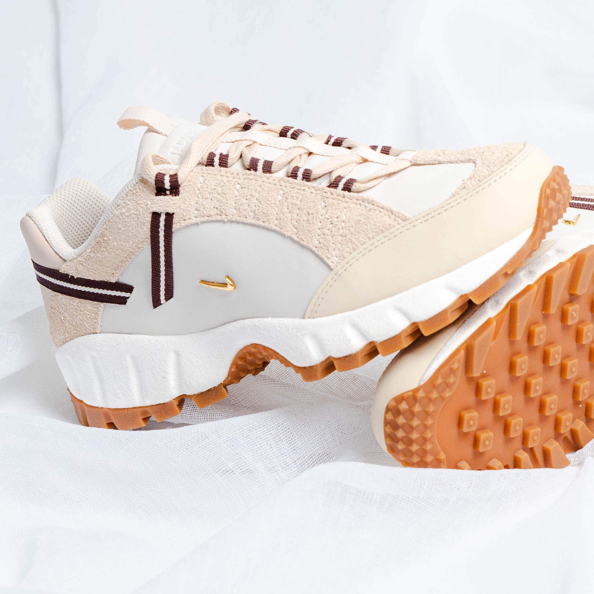 Nike Air Humara LX Jacquemus Beige - DR0420-001