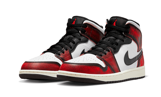 Air Jordan Air Jordan 1 Mid SE Wear-Away Chicago - DV9565-006 / FB0568-006