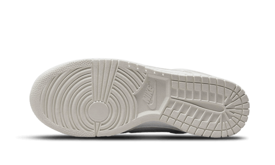 Nike Dunk Low Yellow Heart - FD0803-100