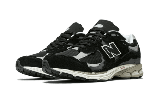 New Balance 2002R Protection Pack Black - M2002RDJ