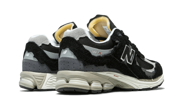 New Balance 2002R Protection Pack Black - M2002RDJ