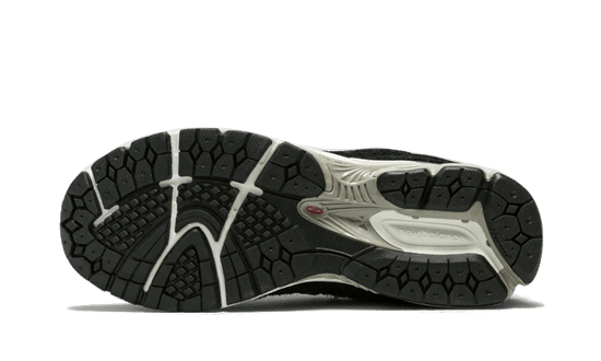 New Balance 2002R Protection Pack Black - M2002RDJ