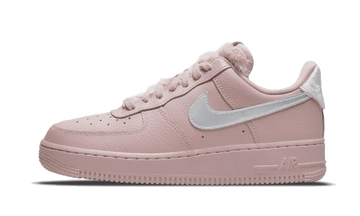 Nike Air Force 1 Low Pink Sherpa - DO6724-601