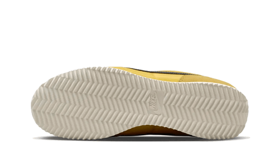 Nike Cortez Vivid Sulfur - DZ2795-700