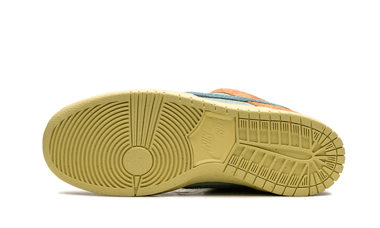 Nike SB Dunk Low Orange Emerald Rise - DV5429-800