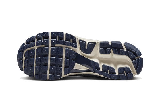 Nike Zoom Vomero 5 Pure Platinum Laser Orange - FJ4151-001