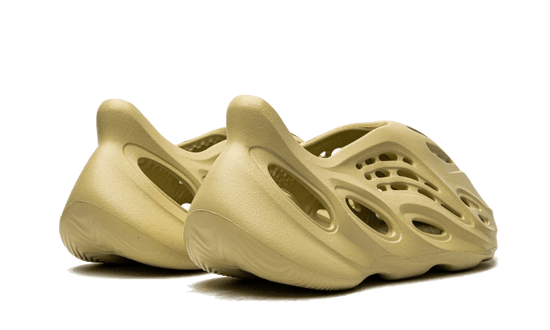 Adidas Yeezy Foam RNNR Sulfur - GV6775
