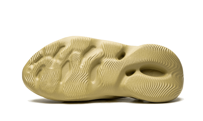 yeezy boost foam rnnr