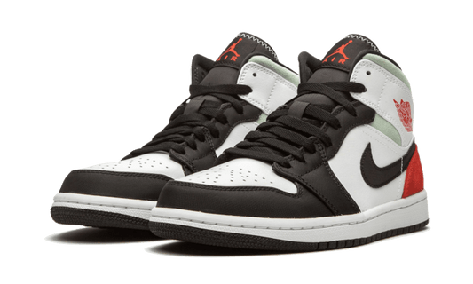 Air Jordan Air Jordan 1 Mid SE Union Black Toe - 852542-100 / BQ6931-100