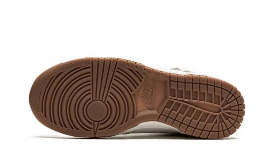 Nike Dunk High Sail Gum - DD1869-109