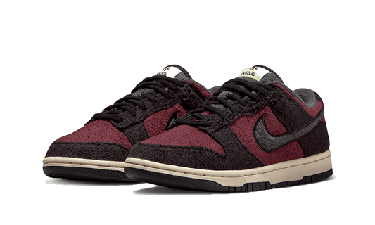 Nike Dunk Low SE Fleece Burgundy Crush - DQ7579-600