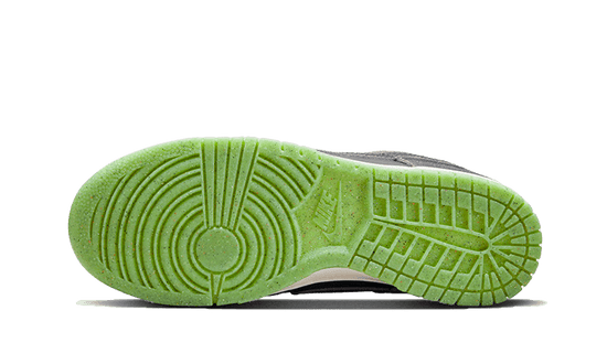 Nike Dunk Low Swoosh Shadow Iron Grey - DQ7681-001