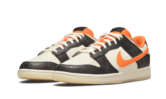Nike Dunk Low PRM Halloween (2021) - DD3357-100 / DO3806-100