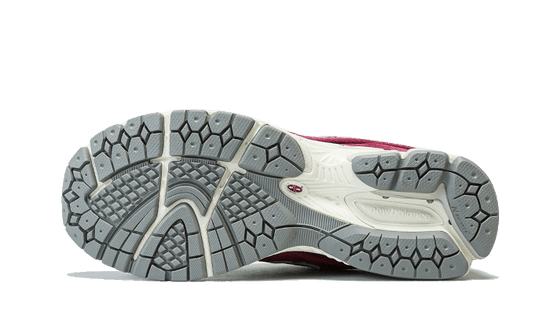 New Balance 2002R Suede Pack Red Wine - M2002RHA