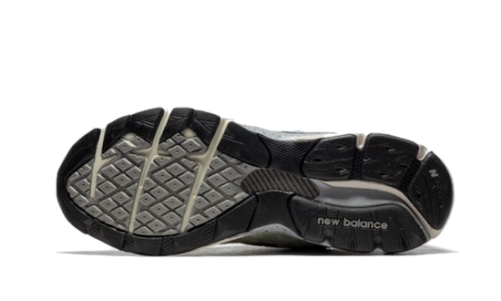 New Balance 990 V3 Patta Keep Your Family Close - M990PP3