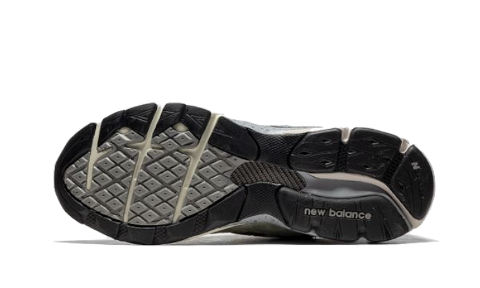 New Balance 990 V3 Patta Keep Your Family Close - M990PP3