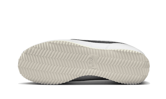 Nike Cortez White Black - DM4044-100
