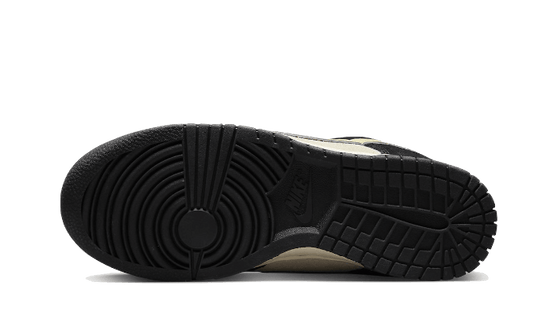 Nike Dunk Low LX Black Team Gold - DV3054-001