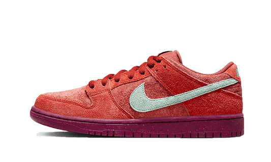 Nike SB Dunk Low Mystic Red - DV5429-601