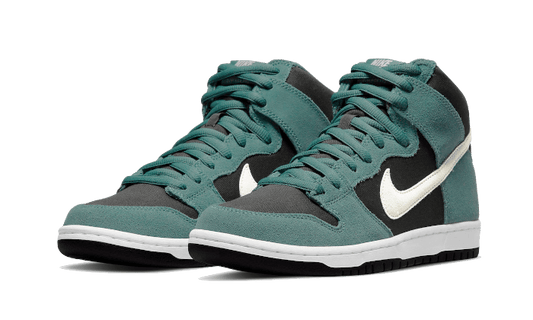 Nike Nike SB Dunk High Green Suede - DQ3757-300