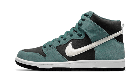 Nike Nike SB Dunk High Green Suede - DQ3757-300