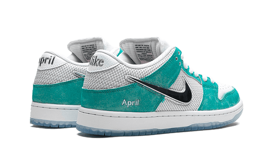 Nike SB Dunk Low April Skateboards - FD2562-400