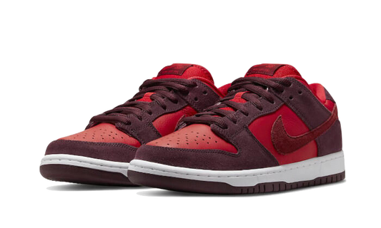 Nike SB Dunk Low Cherry - DM0807-600