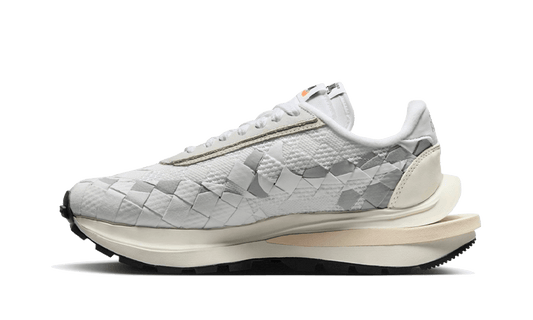 Nike Vaporwaffle Woven Sacai Jean Paul Gaultier White - DR5209-100