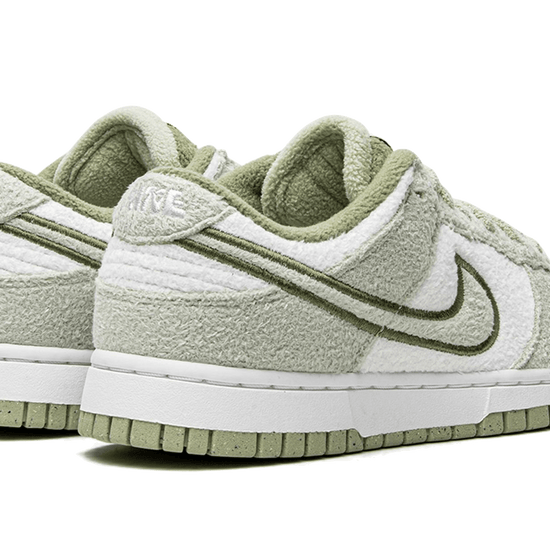 Nike Dunk Low SE Fleece Green - DQ7579-300