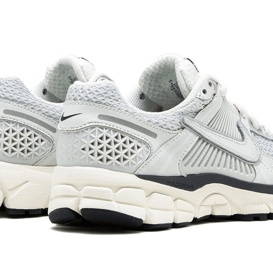 Nike Zoom Vomero 5 Photon Dust - FD0884-025