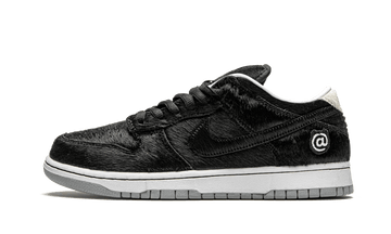 Nike SB Dunk Low BE@RBRICK Medicom Toy - CZ5127-001